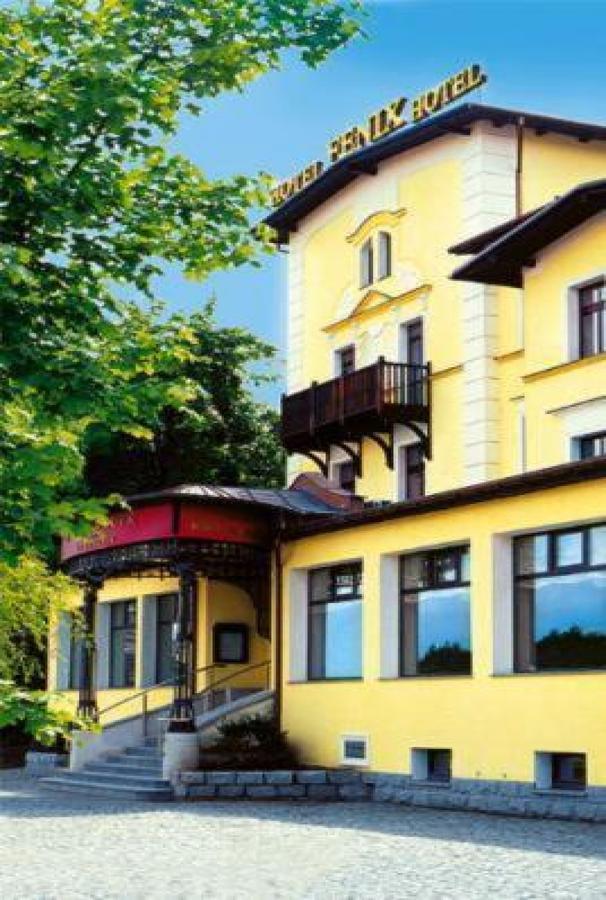 Hotel Fenix Jelenia Góra Esterno foto